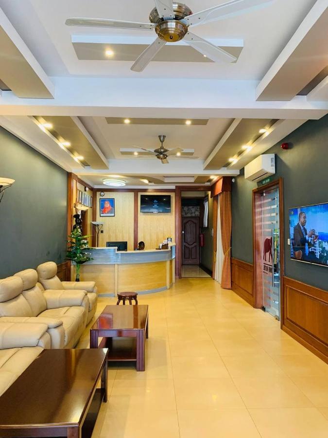 Leyshof Hotel Μουάνζα Εξωτερικό φωτογραφία